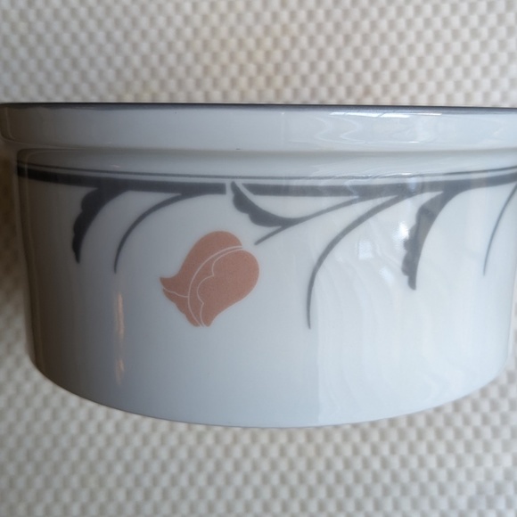 Dansk Tivoli BELLES FLEURS TAUPE Floral Peach Round Bowl - Picture 3 of 9